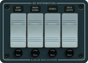 Blue Sea Systems Su geçirmez sigorta paneli. Flybridge ve açık kokpitler için dizayn edilmiştir.